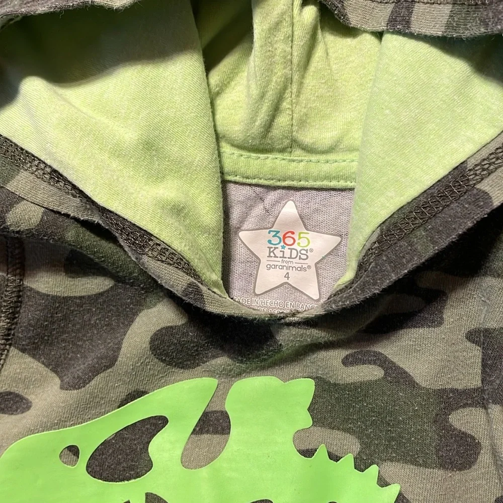 CAMO Outfit pants SZ 5-6 lined hooded sleeveless Top w kangaroo pocket 4/5 pants
